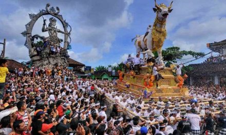 Studi Etnografi Terhadap Simbolisme Dalam Upacara Ngaben