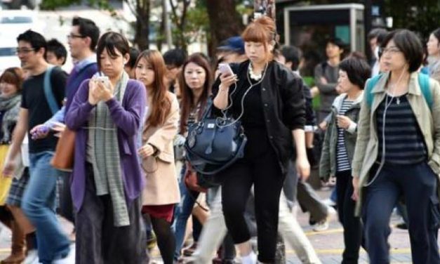 Kebiasaan Unik Di Berbagai Negara Yang Bikin Terkejut