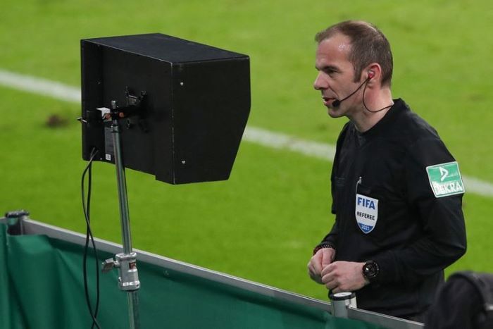 Peran Teknologi Dalam Sepak Bola