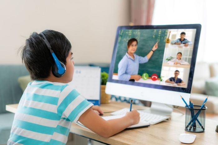 Kebiasaan Baru Yang Muncul Di Era Digital