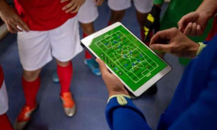 Evolusi Taktik Sepak Bola Modern Dalam Kompetisi Profesional