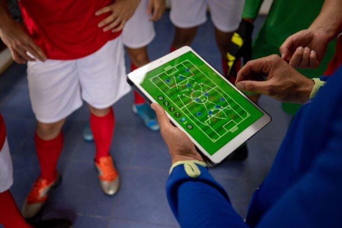 Evolusi Taktik Sepak Bola Modern Dalam Kompetisi Profesional